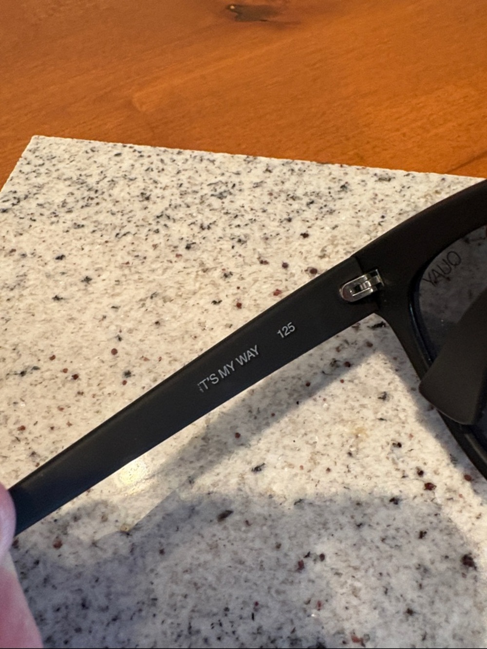 Quay it’s my way sunglasses - Picture 4 of 6